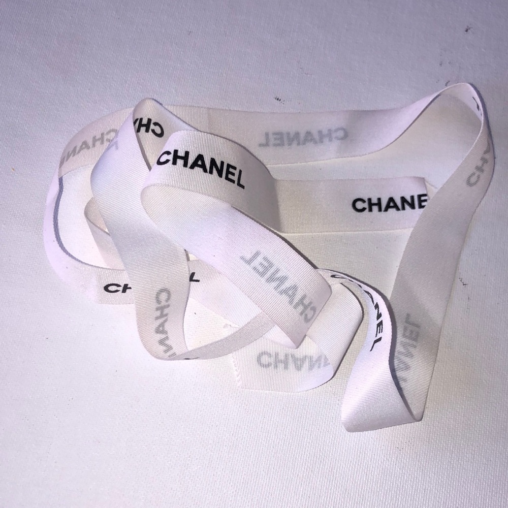 Chanel gift wrapping ribbon 40 inches